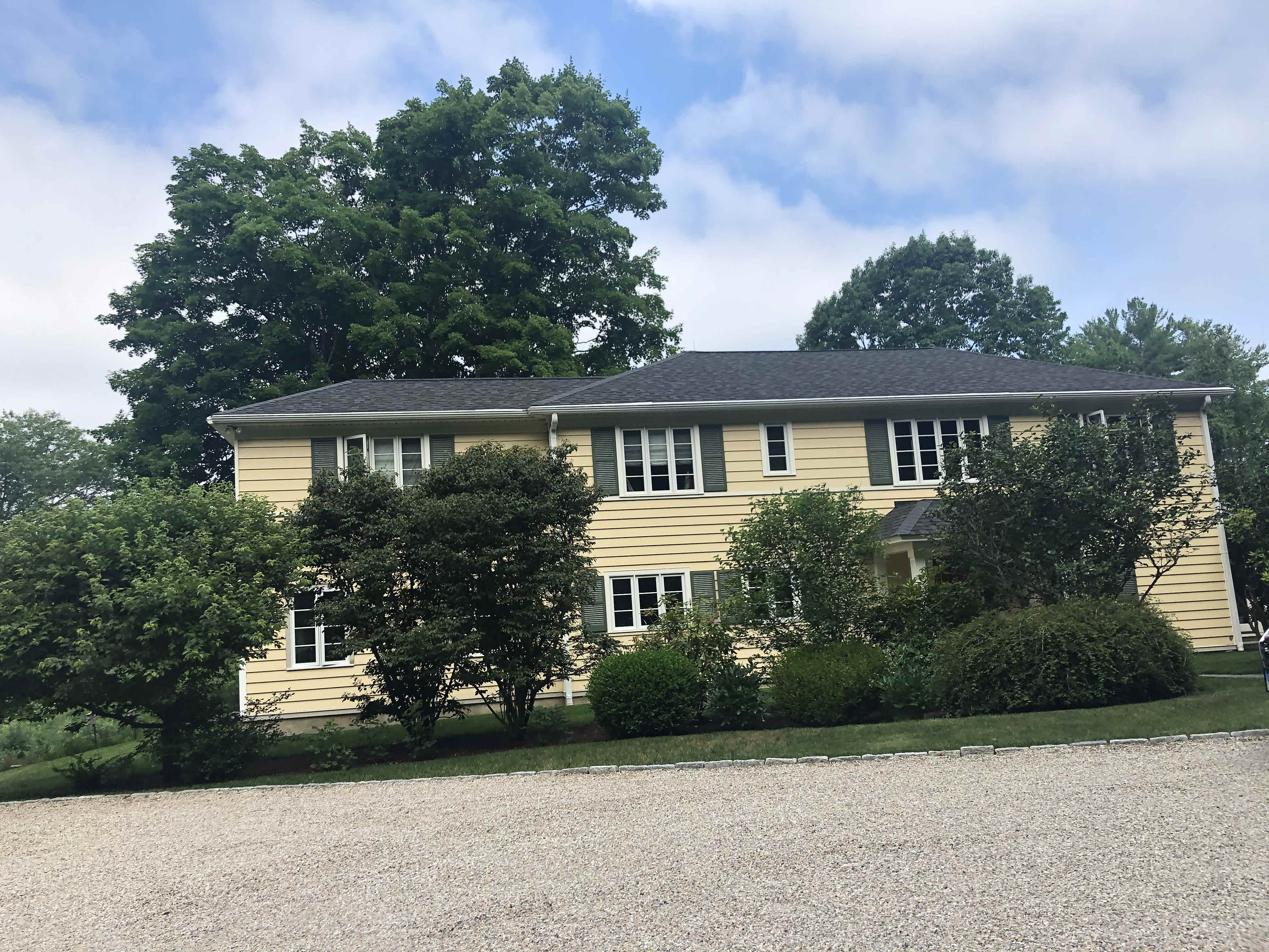 Building photograph for 213+215 WELLS HILL ROAD